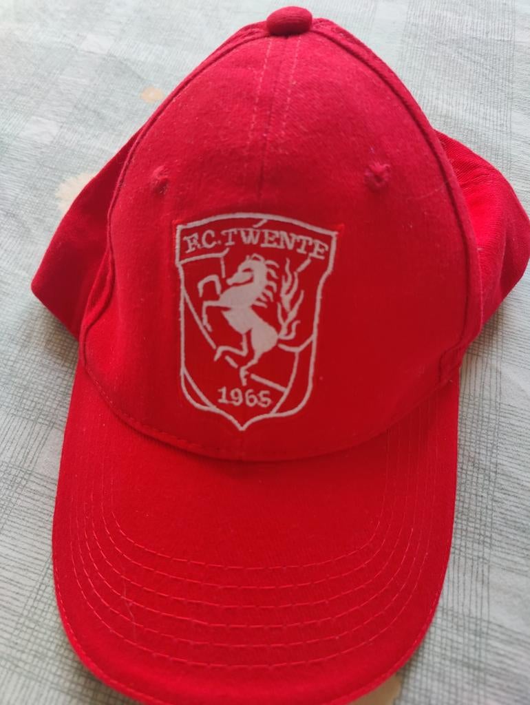 Nieuwe FC Twente Cap - Rood met Clublogo, Ophalen, Nieuw, One size fits all, Pet