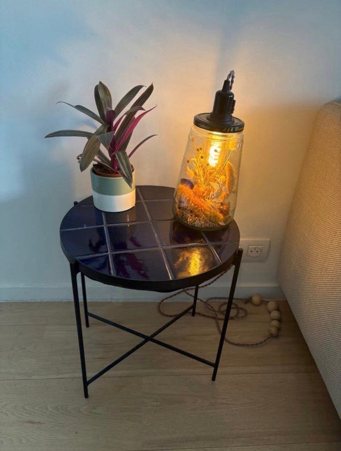 Ronde bijzettafel met blauwe tegels - sissy boy, Minder dan 55 cm, Gebruikt, Metaal of Aluminium, Rond