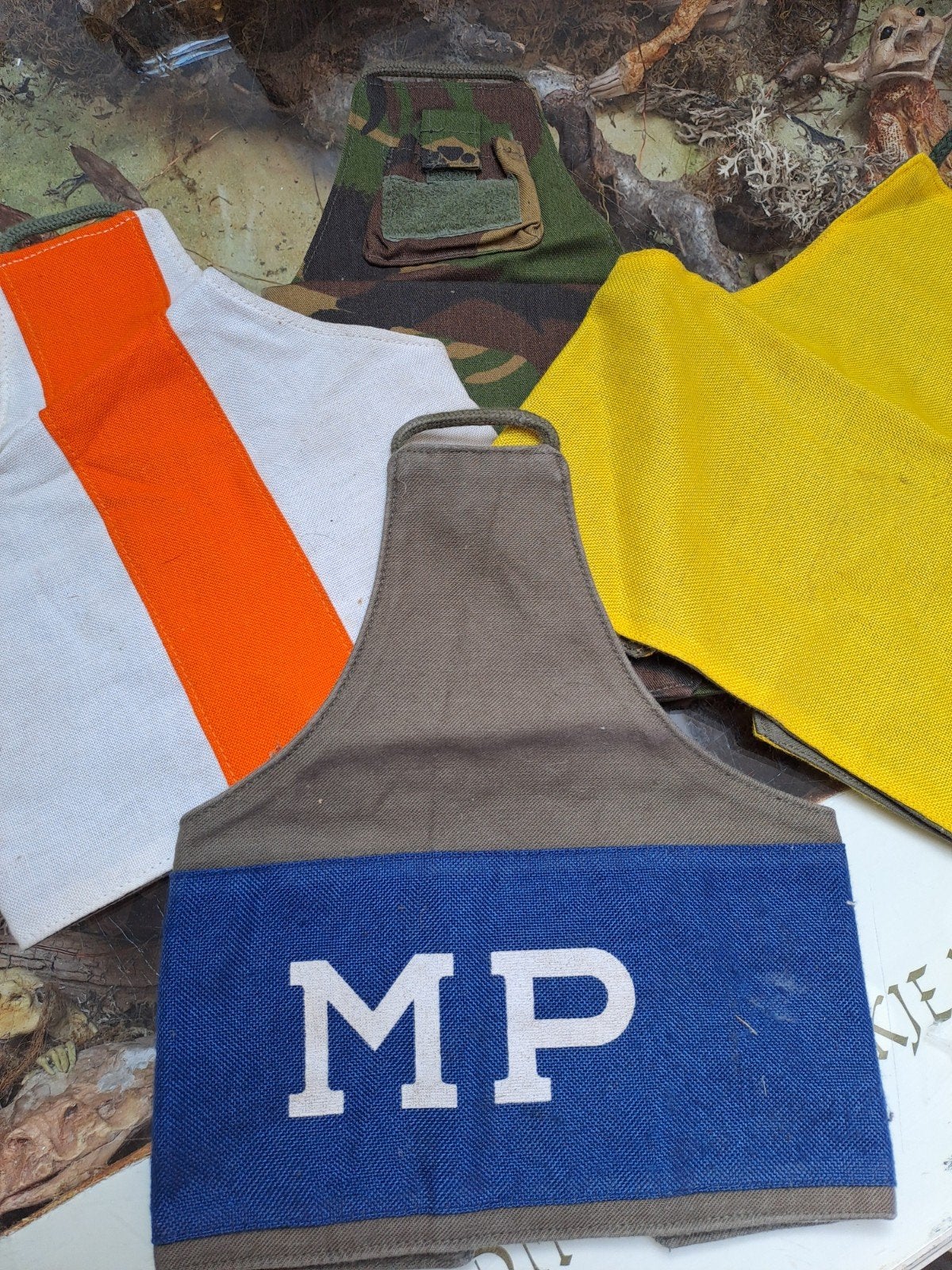 Militaire mouw embleem - MP,, Ophalen of Verzenden, Nvt, Nederland, Embleem of Badge