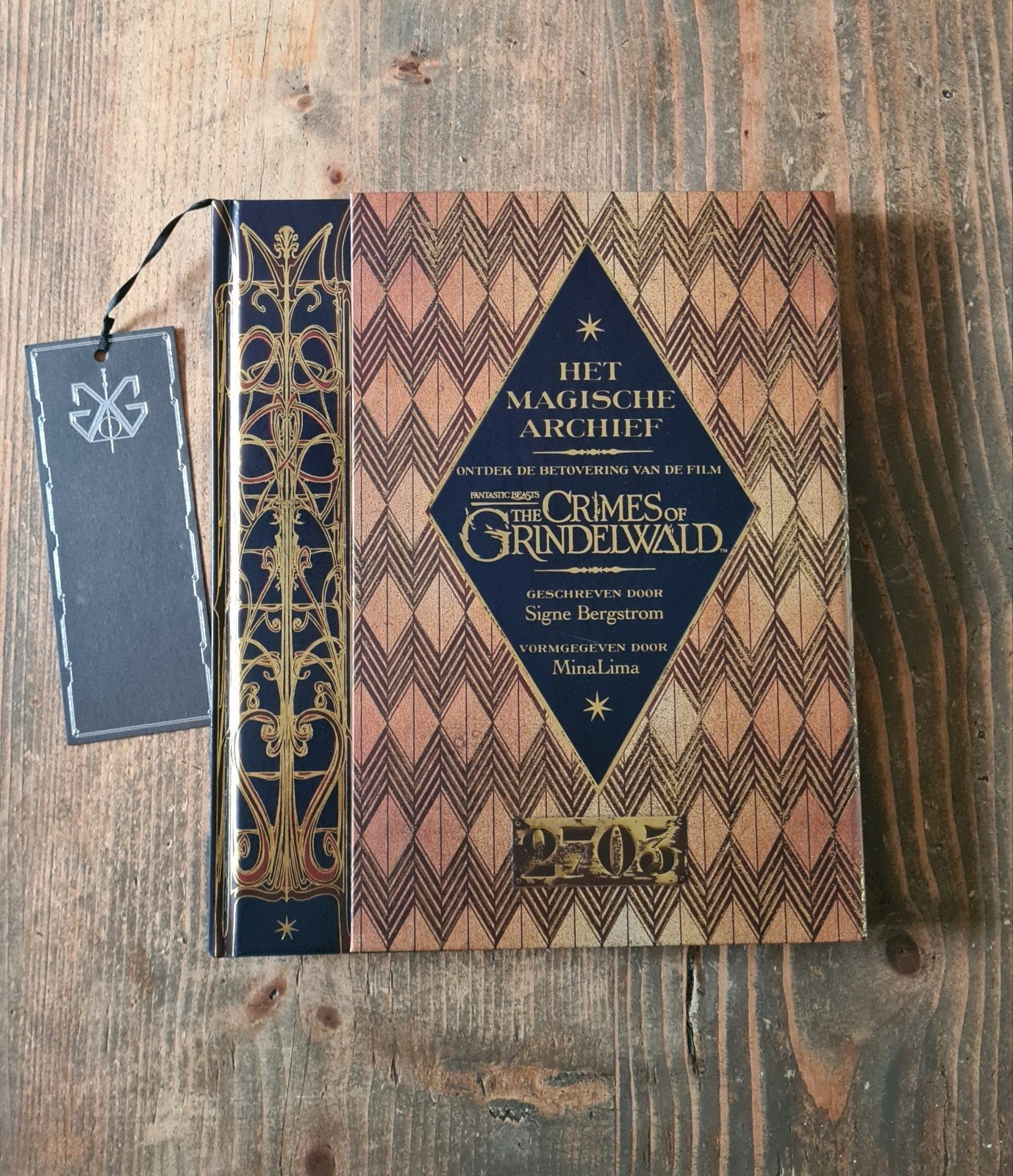 Het Magische Archief: The Crimes of Grindelwald, Ophalen of Verzenden, Zo goed als nieuw, Signe Bergstrom, Overige