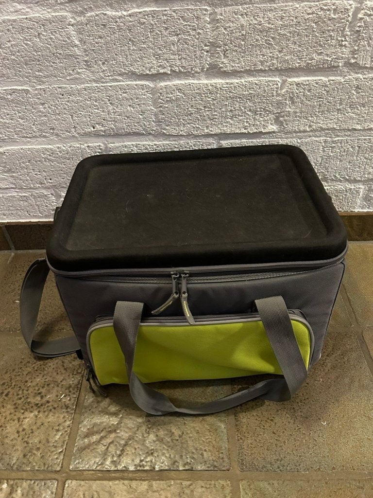 Koeltas groot met hard deksel en schouderriem, Caravans en Kamperen, Koelboxen, Ophalen, Zo goed als nieuw, Koeltas, Koelelement