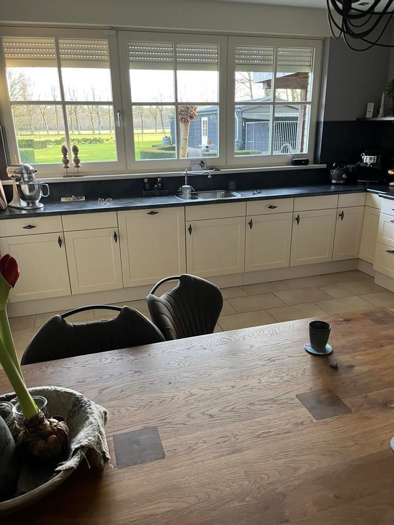 Landelijke Hoek Keuken, Ophalen, Wit, Hoekkeuken, Zo goed als nieuw