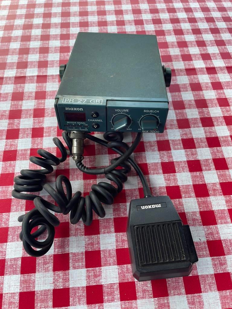 2 Bakkies compleet met antennes, Telecommunicatie, Ophalen, Gebruikt