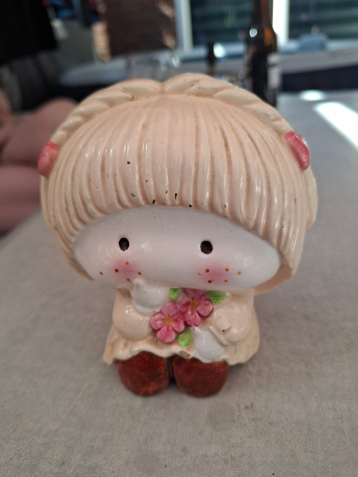 Vintage spaarpot meisje met bloemen - keramiek, Ophalen of Verzenden