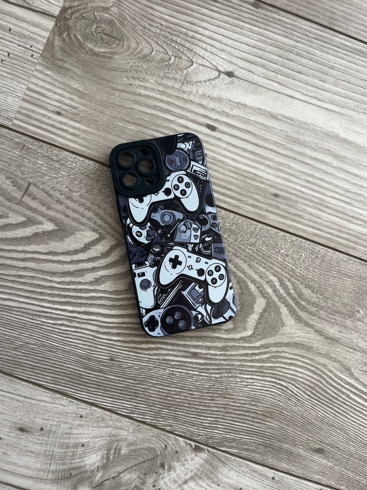 iPhone hoesje met controller print - Zwart/Wit, Zwart, Hoesje of Tasje, Ophalen of Verzenden, Zo goed als nieuw