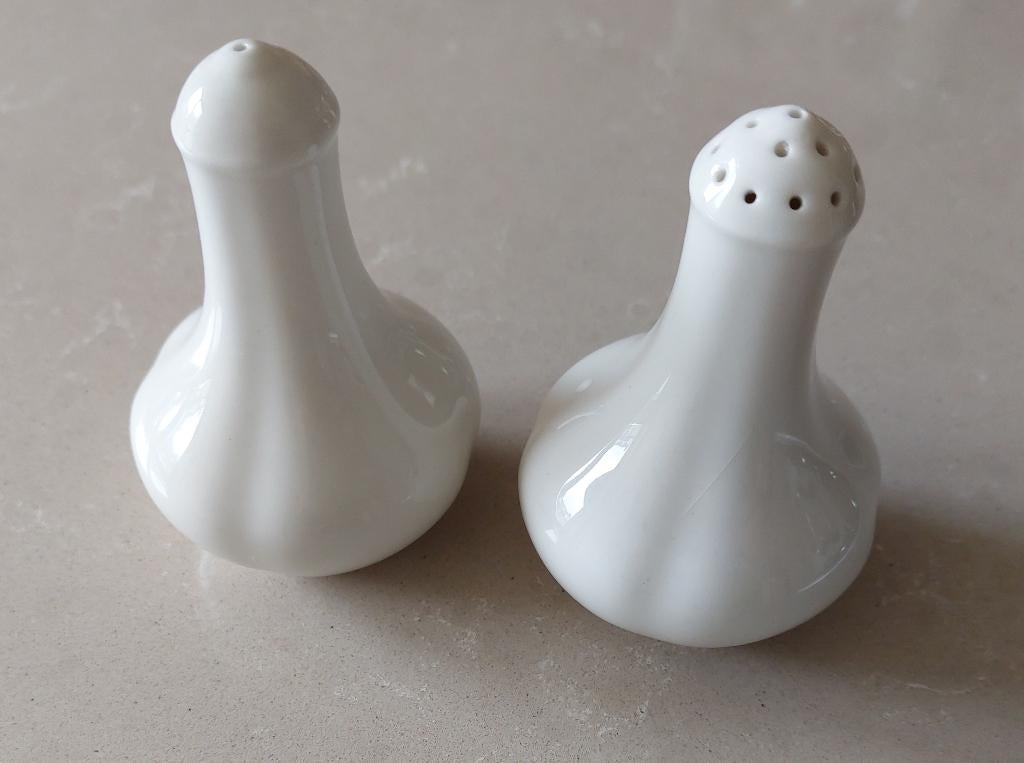 Suba seal elegant porseleinen peper- en zoutstel, Ophalen, Zo goed als nieuw, Wit