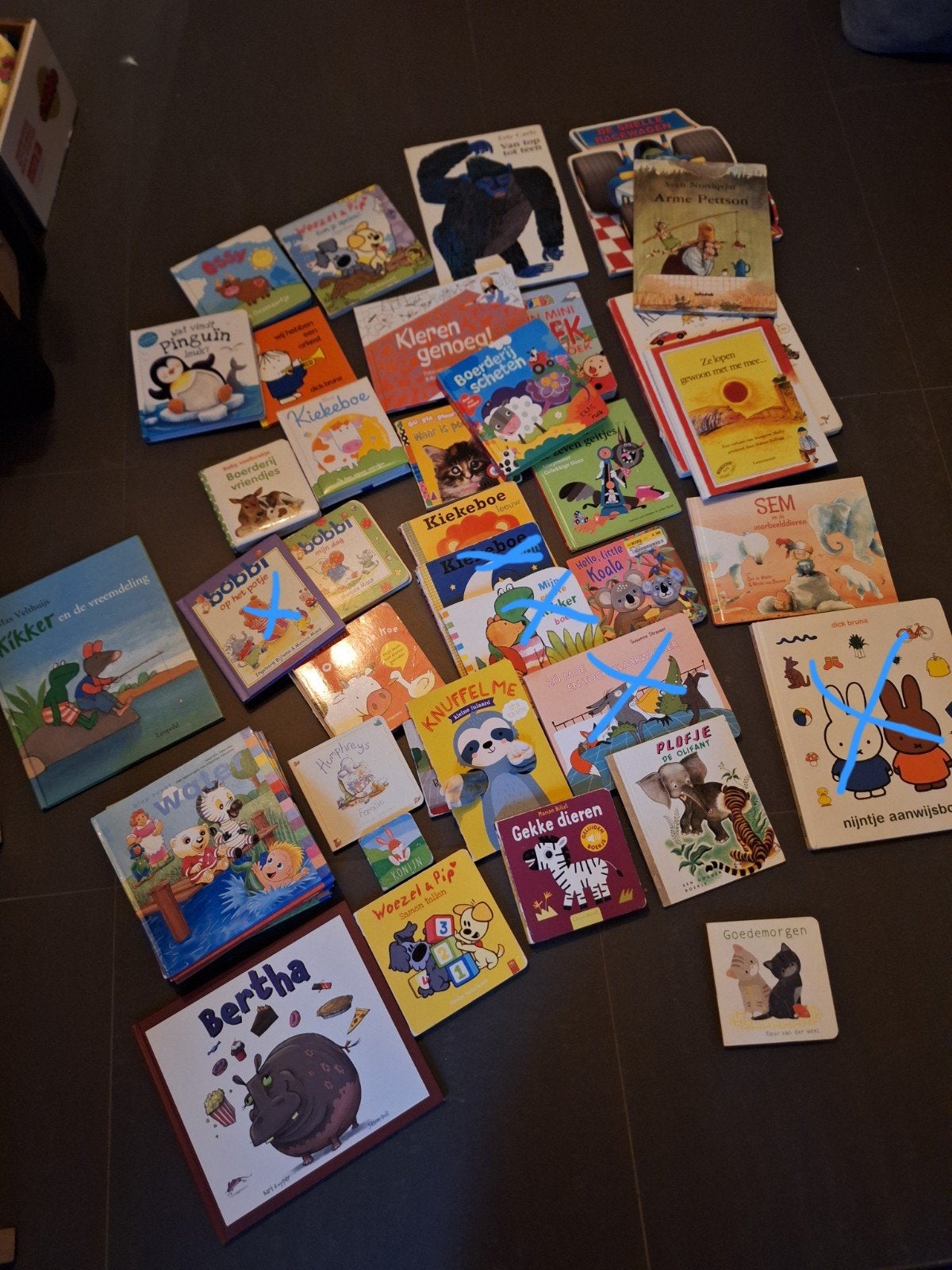 40 kinderboeken, o.a. Kikker, Nijntje, Bobbi, Puk en Strepa, Ophalen of Verzenden, Gelezen, Fictie algemeen
