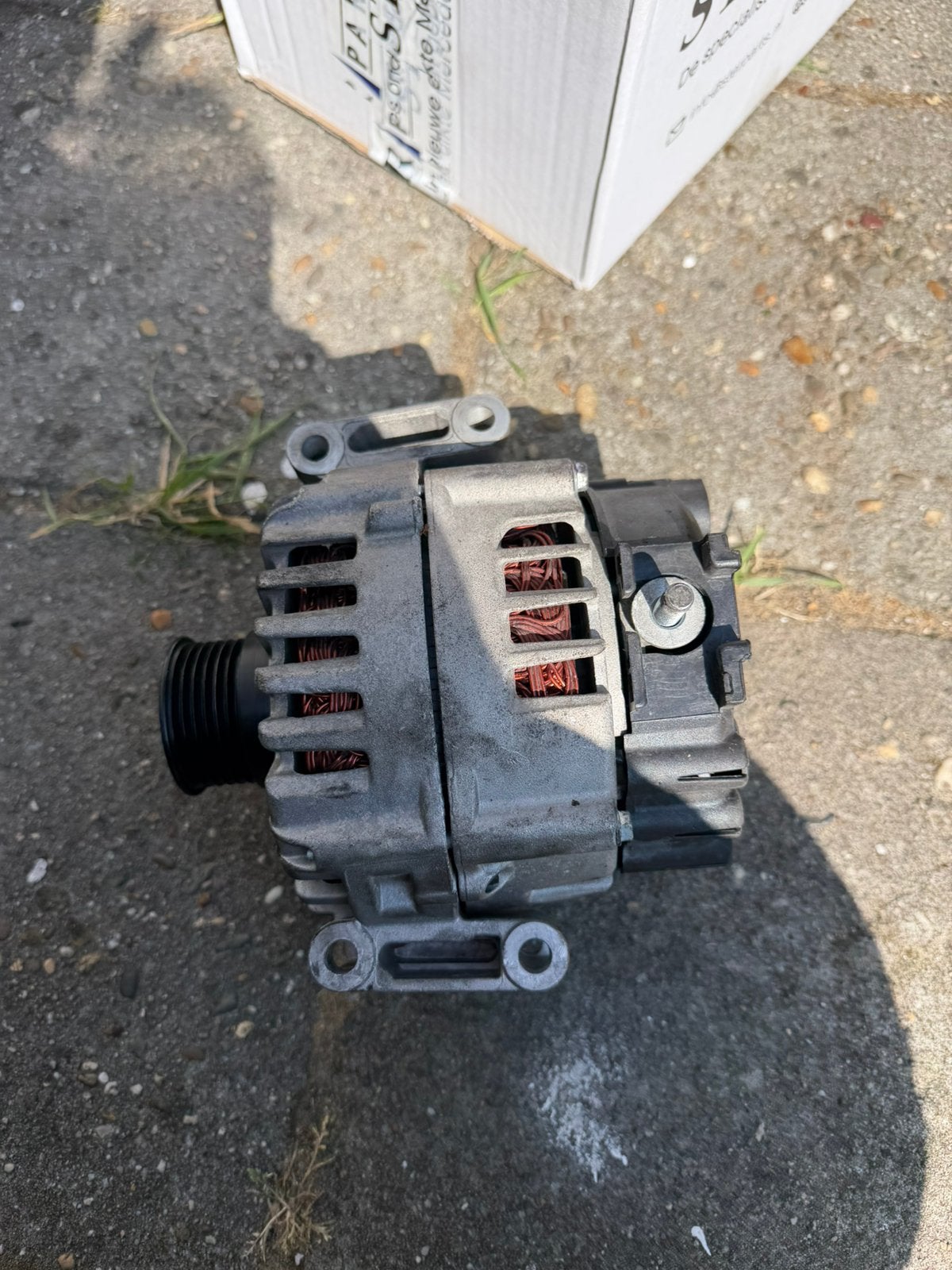 Te koop dynamo, Auto-onderdelen, Ophalen of Verzenden, Gebruikt, Mercedes-Benz
