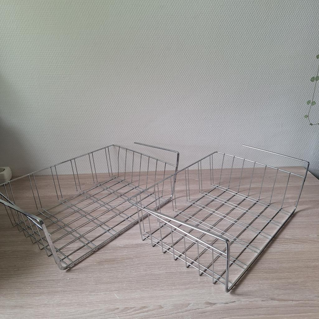 Vintage metalen barbertje / draadmand / plankmand / hangmand, Huis en Inrichting, Kasten | Schoenenrekken, Ophalen of Verzenden