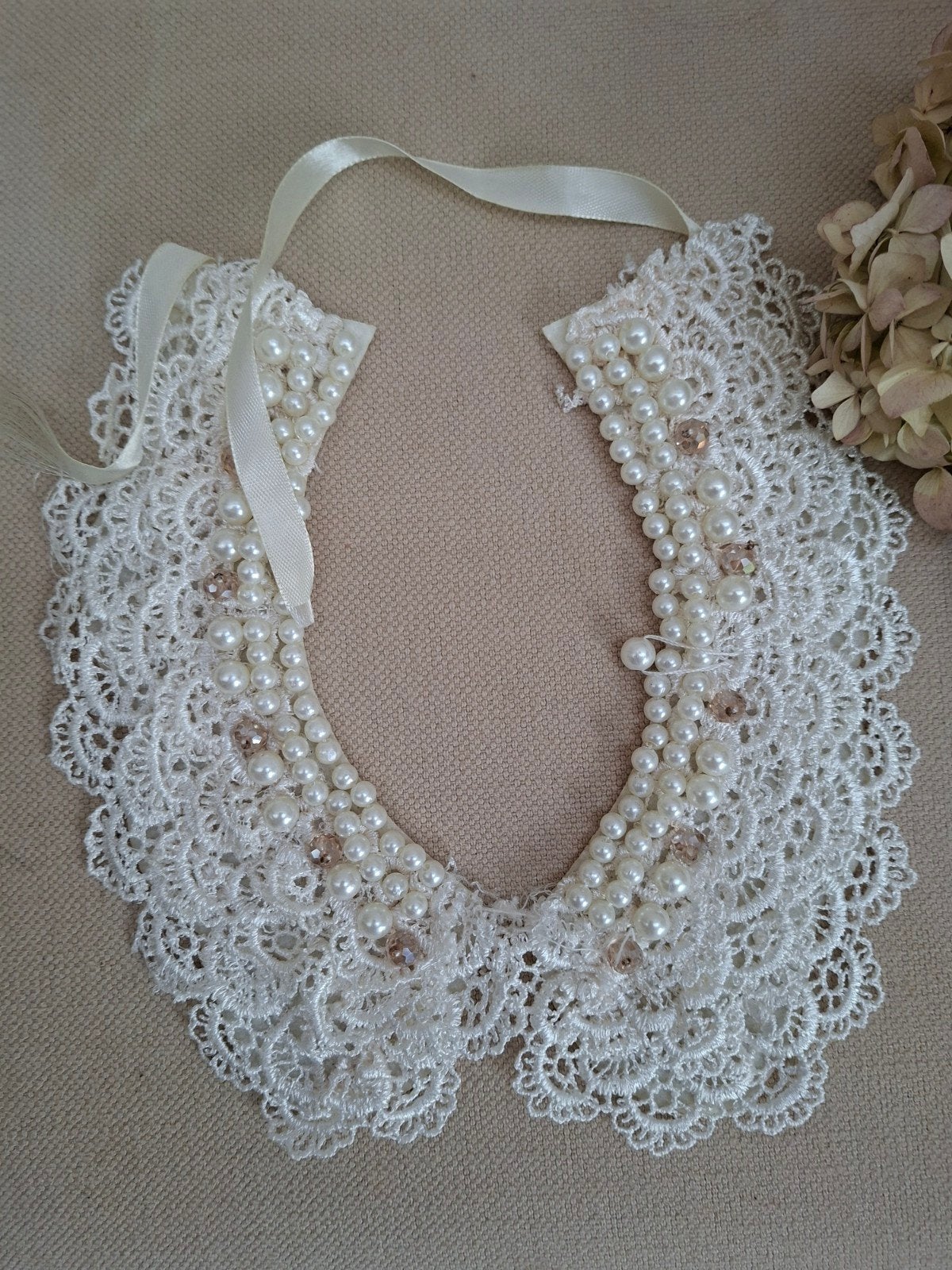 Schitterend kanten kraagje met parels, brocante vintage boho, Ophalen of Verzenden, Zo goed als nieuw, Wit, Overige materialen