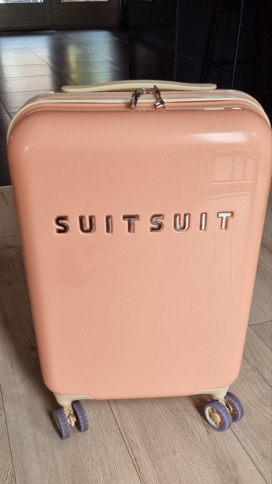 SUITSUIT koffer Papaya Peach 55 met bijpassende accessoires, Ophalen of Verzenden, Zo goed als nieuw, 30 cm of meer, Wieltjes