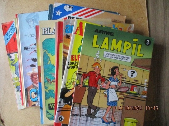 adv7153 verschillende stripboeken 1, Boeken, Eén stripboek, Ophalen, Gelezen