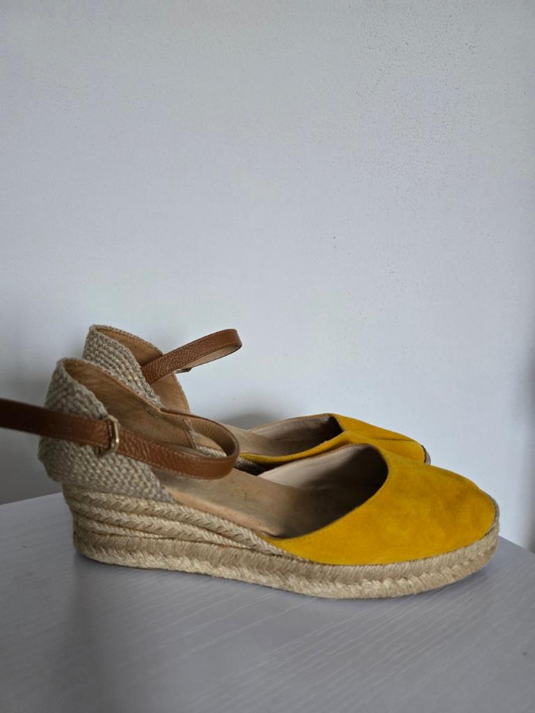 Unisa dames espadrilles sleehak sandalen maat 38, Ophalen of Verzenden, Zo goed als nieuw, Sandalen of Muiltjes