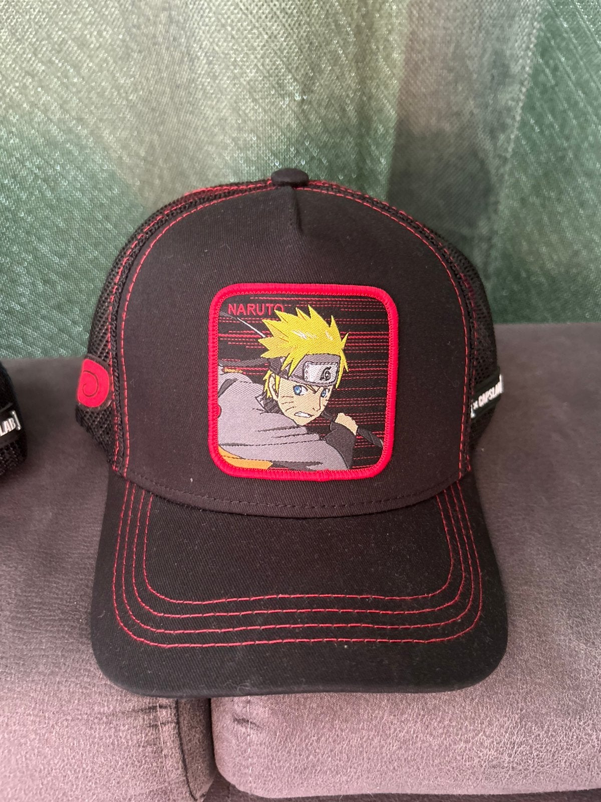 Capslab Naruto Trucker Cap Zwart/Rood Nieuw, Ophalen of Verzenden, Zo goed als nieuw