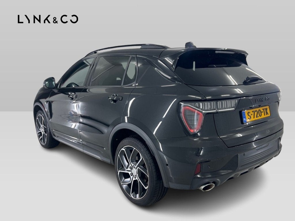 Lynk & Co 01
