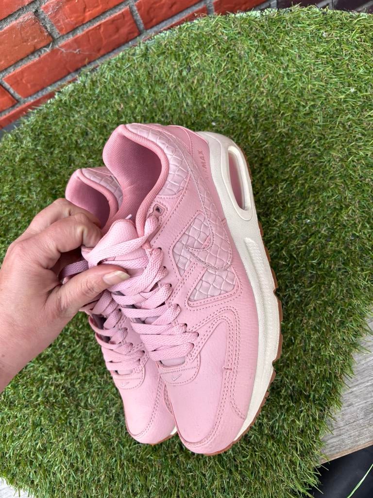 Nike air max, Ophalen of Verzenden, Zo goed als nieuw, Schoenen