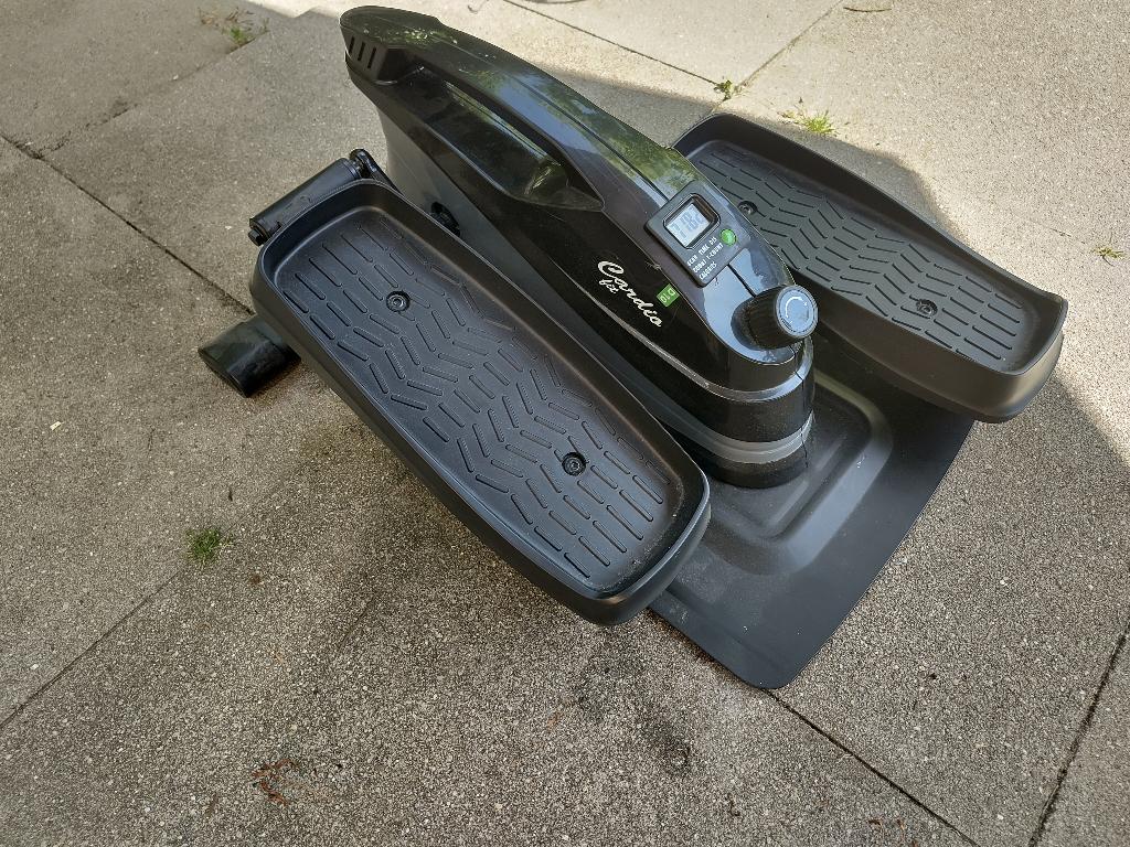 Tunturi Cardio Fit D10 Deskbike, Ophalen, Zo goed als nieuw, Metaal, Stoelfiets