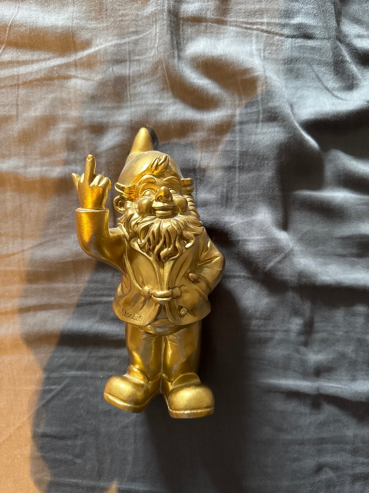 Gouden Tuinkabouter met Middelvinger - Uniek Decoratiestuk, Ophalen, Overige stijlen, Kunststof, Zo goed als nieuw