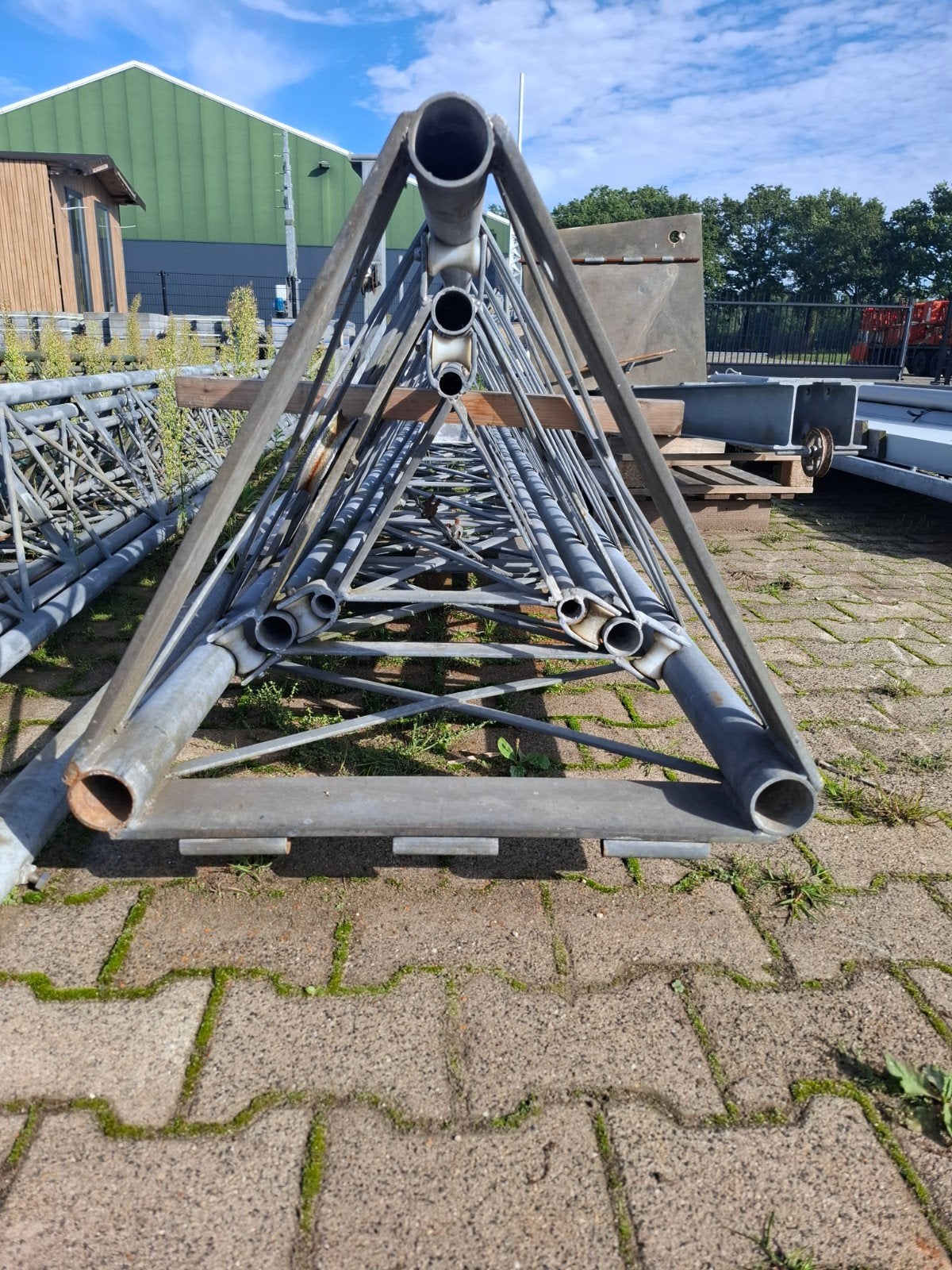Foto 2 van 3 x 5 gegalvaniseerde uitschuifbare zendmast