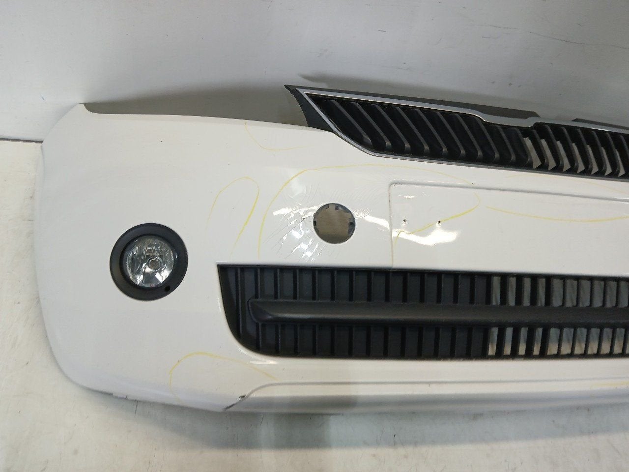 Bumper voor Skoda Citigo, Onderdelen@venauto.nl, Van der Ven Autorecycling B.V., Gebruikt, Ettenseweg 76, 4706 PB Roosendaal, The Netherlands