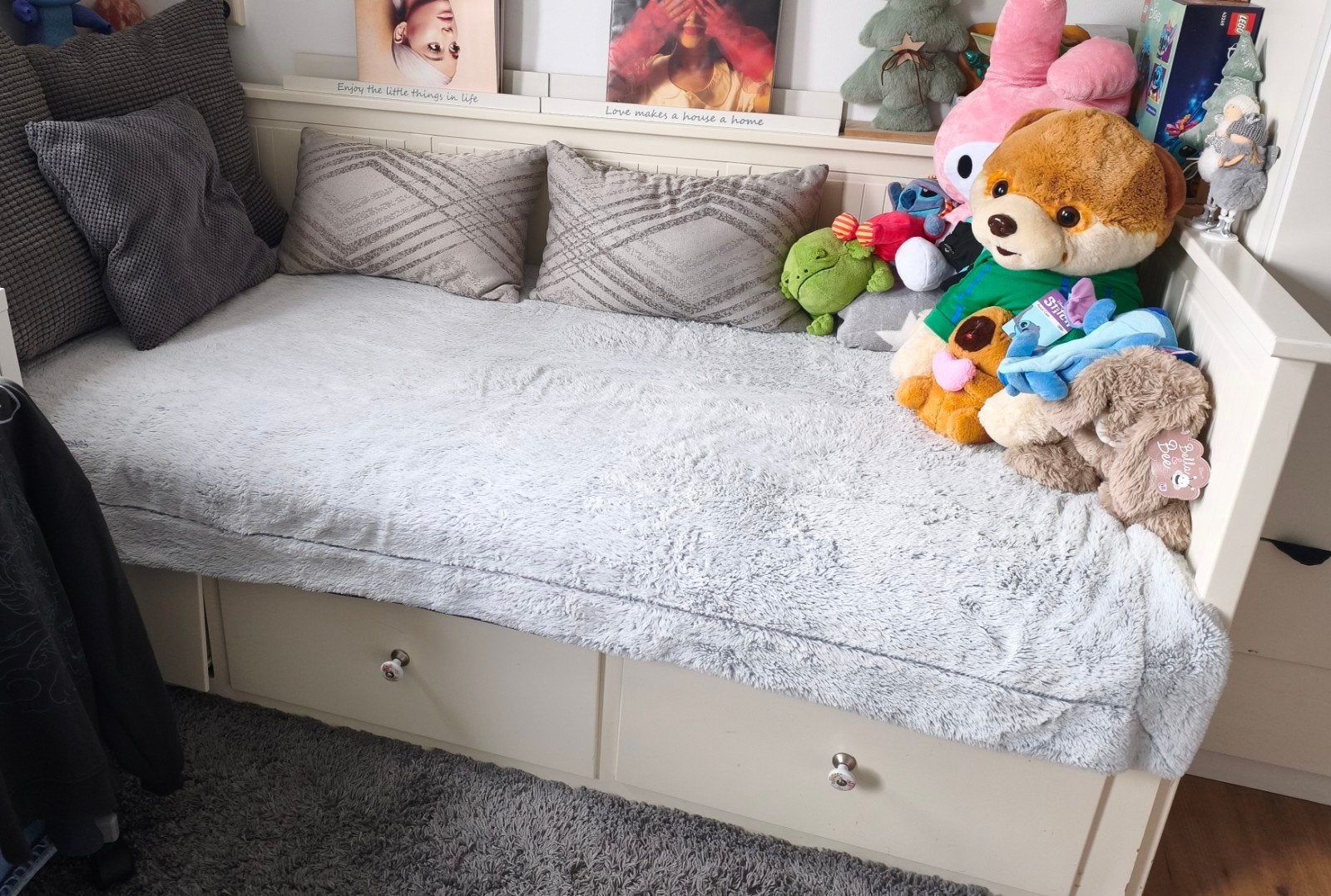 HEMNES bedbank met een nieuwe matras 
Bedbank met 3 lades, Ophalen, Tweepersoons, 160 cm, Hout