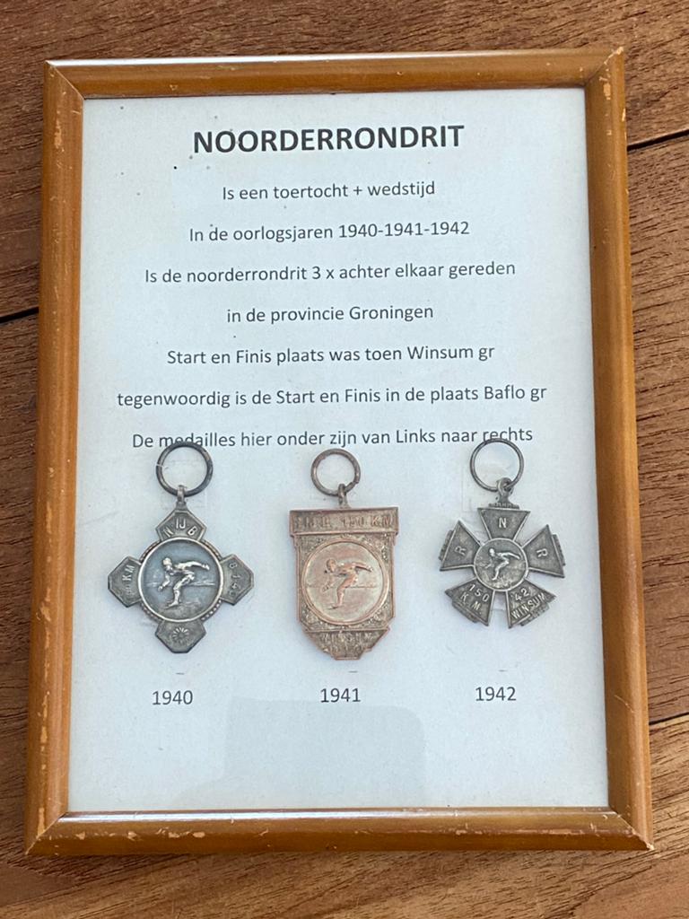 Medailles Noorderrondrit 1940 41 42 Winsum Groningen, Ophalen of Verzenden, Overige materialen