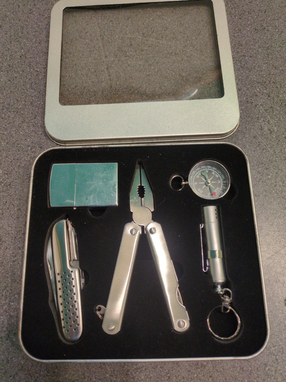 Multitool set met zakmes, aansteker en kompas, Ophalen of Verzenden, Zo goed als nieuw, Multitool