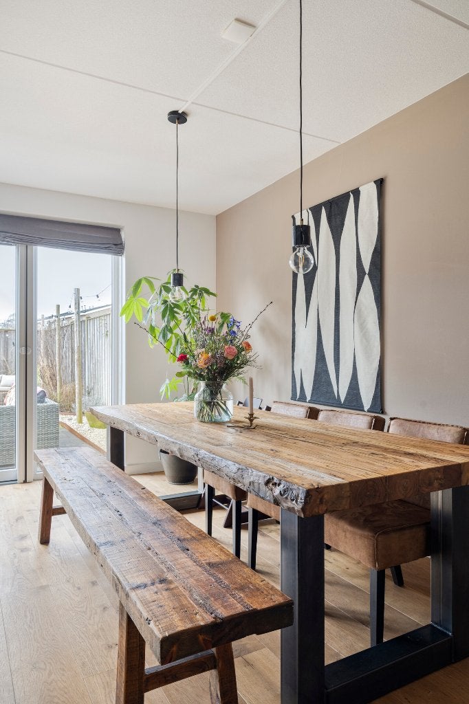 Robuuste eettafel met houten blad en metalen poten, Huis en Inrichting, Tafels | Eettafels, Gebruikt, 100 tot 150 cm, 200 cm of meer