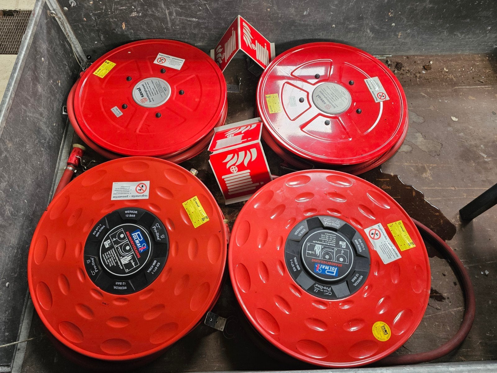 4x brandslanghaspels, Huis en Inrichting, Ophalen of Verzenden, Zo goed als nieuw
