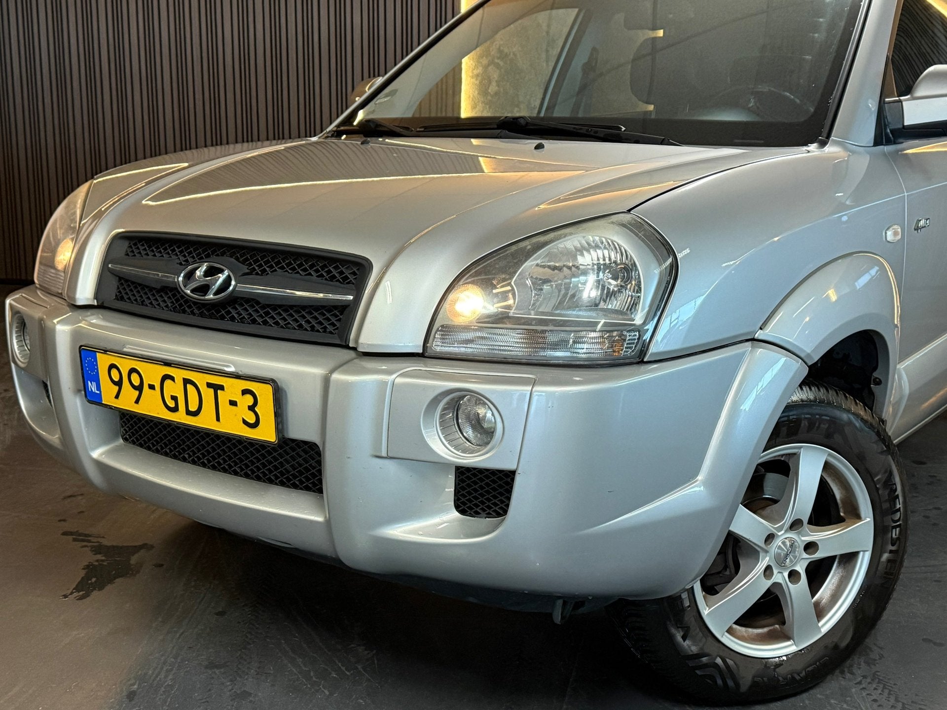 Hyundai Tucson 2.7i V6 4WD Automaat Leder Stoelverwarming Tr, Auto's, Automaat, Dealer onderhouden, Gebruikt, Zwart