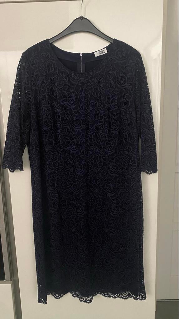 Mooie blauwe kanten jurk maat 46, Blauw, Maat 46/48 (XL) of groter, Ophalen of Verzenden, Zo goed als nieuw