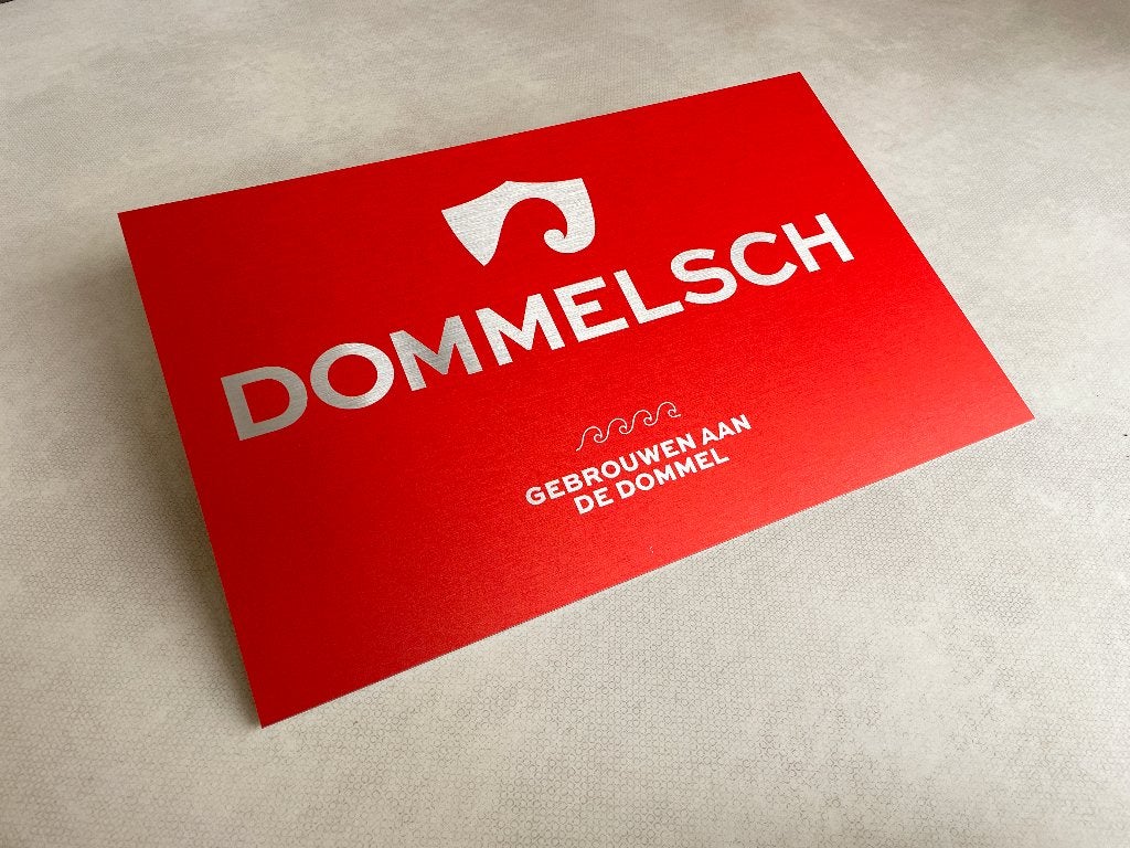 Reclamebord Dommelsch bier logo, aluminium, afm 36x57 cm, Ophalen of Verzenden, Nieuw, Reclamebord, Plaat of Schild, Overige merken