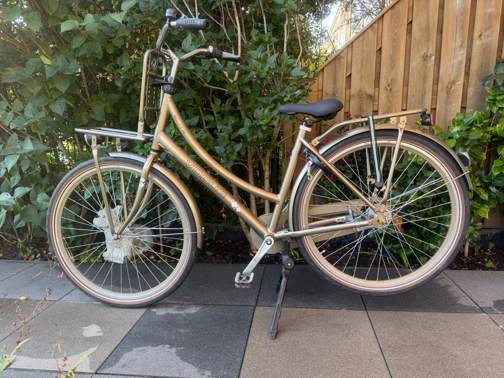 VOGUE ELITE damesfiets omafiets ZGN 28 inch EXTRA LAAG FR:46, Ophalen of Verzenden, Zo goed als nieuw