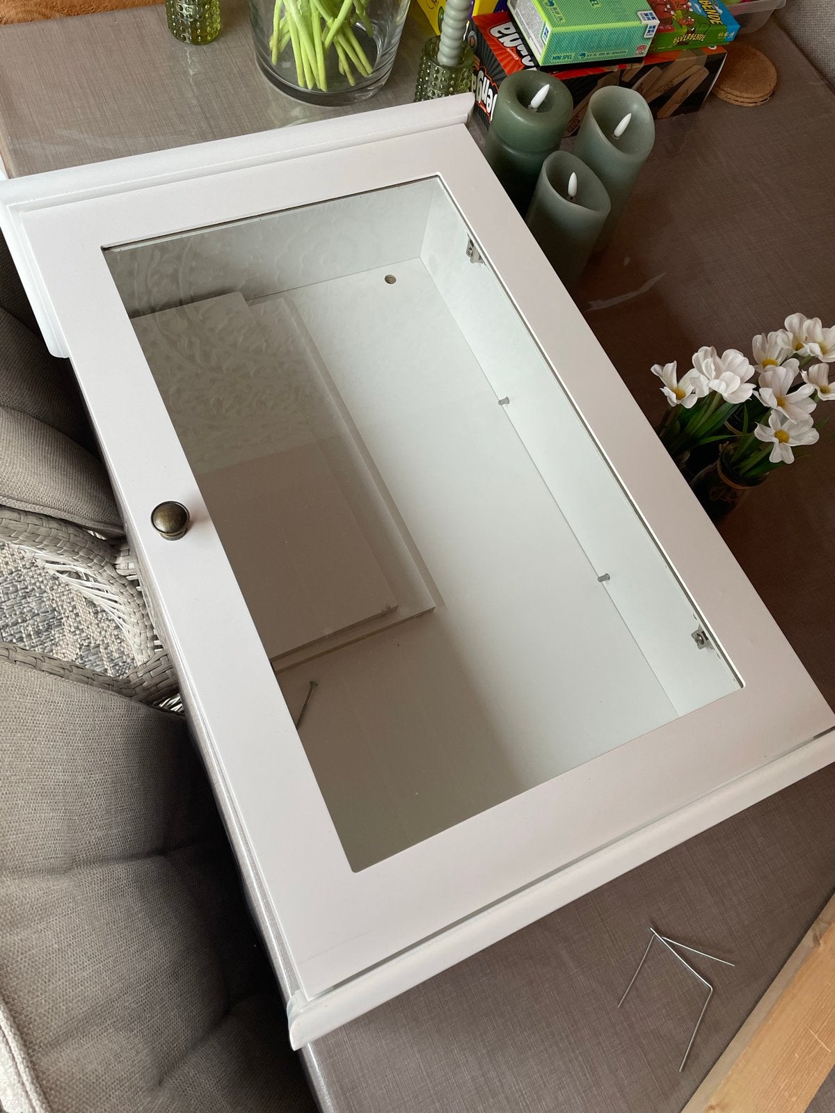 Witte wandkast met glazen deur, Ophalen, Gebruikt