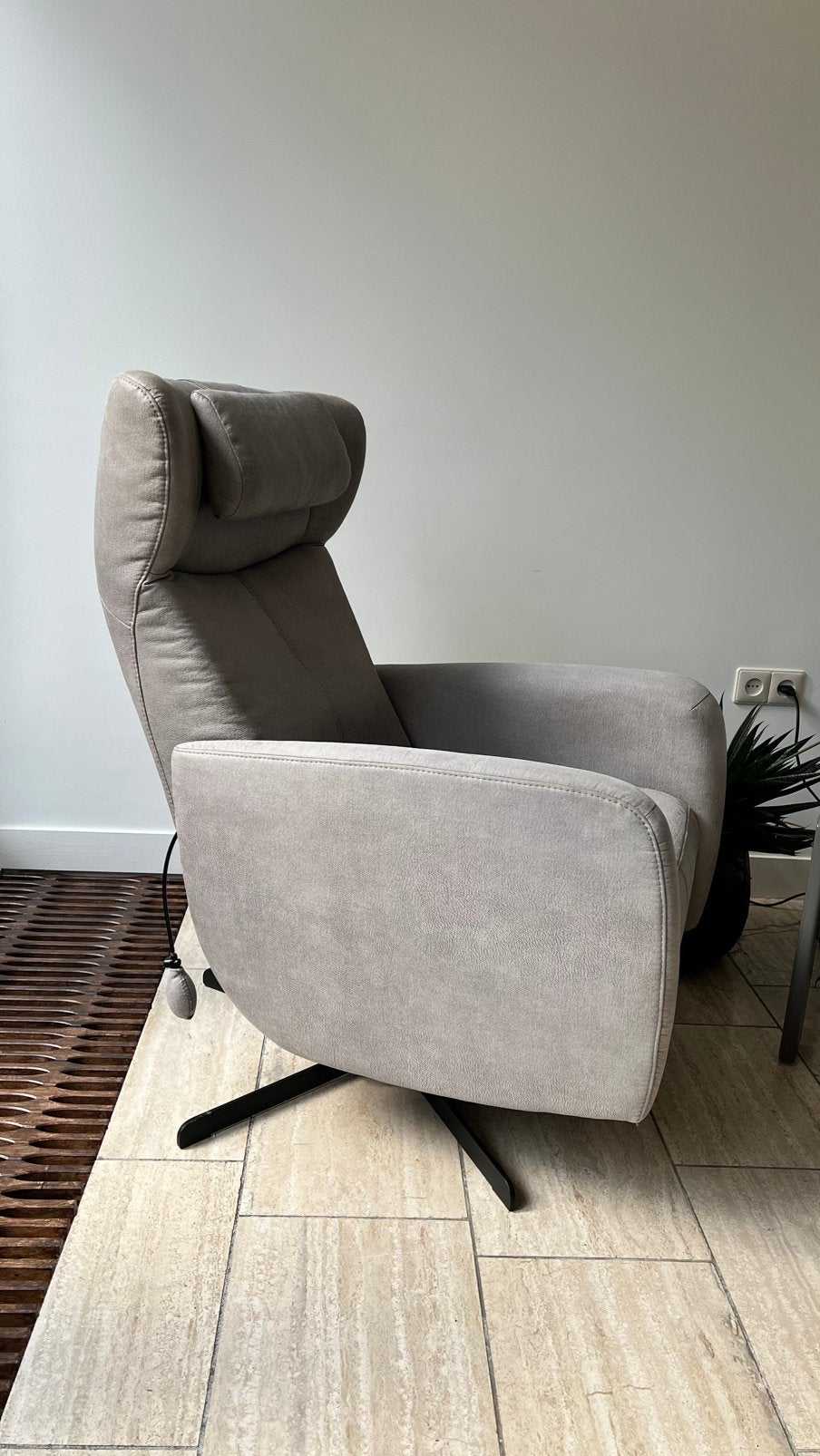 Prominent sta-op stoel elektrische relaxfauteuil, Ophalen, Zo goed als nieuw, Staop prominent