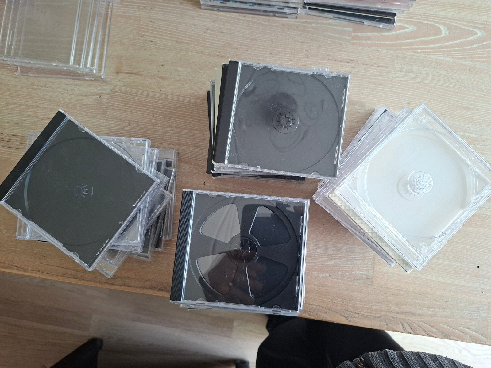 40 lege cd doosjes, Ophalen of Verzenden