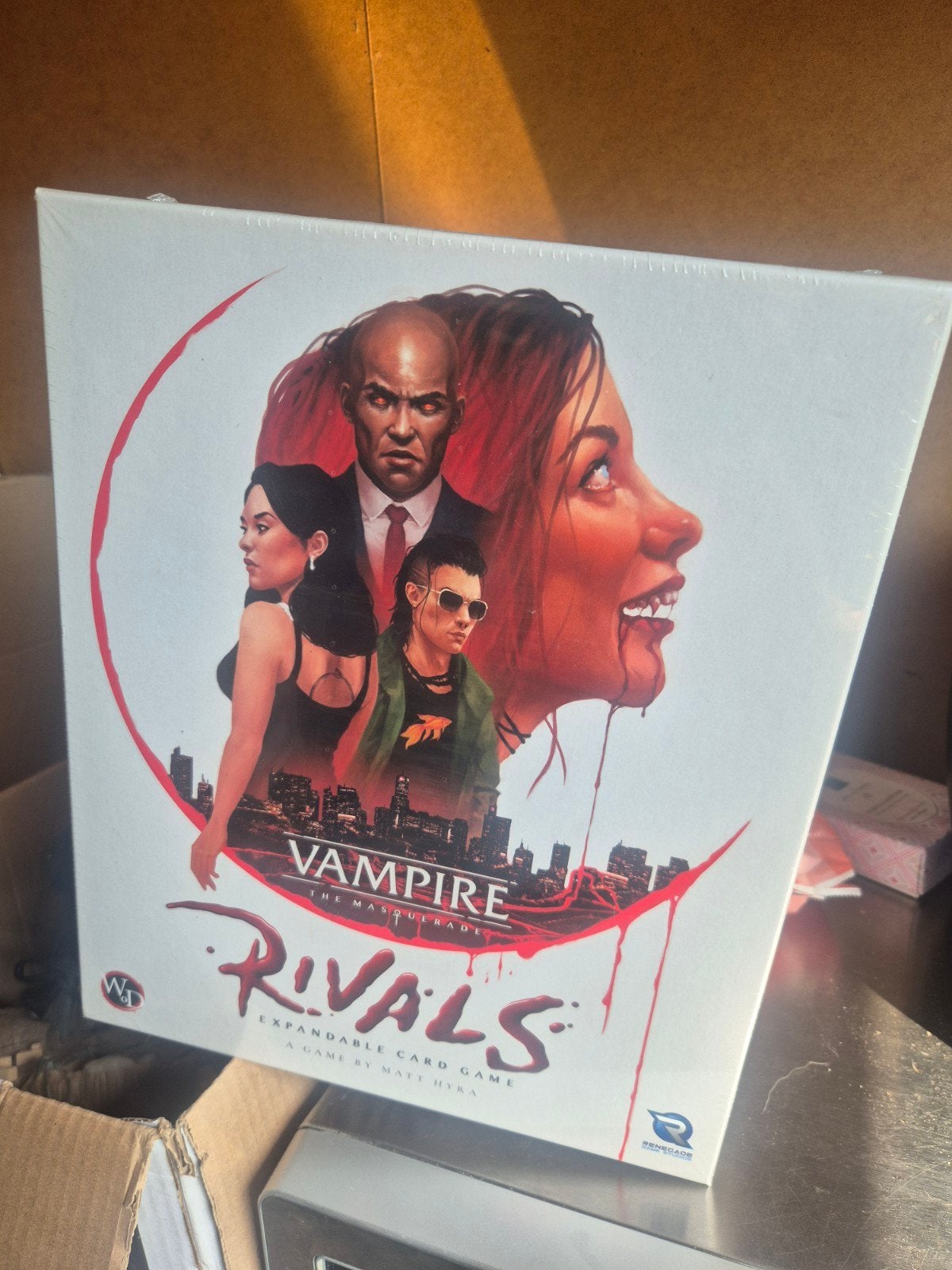Vampire Rivals: The Masquerade - Engelstalig Kaartspel NIEUW, Een of twee spelers, Ophalen of Verzenden, Nieuw, Renegade Game Studios