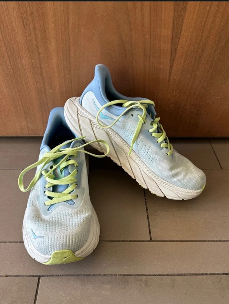 Hoka dames hardloopschoen, Overige merken, Hardloopschoenen, Ophalen of Verzenden, Zo goed als nieuw