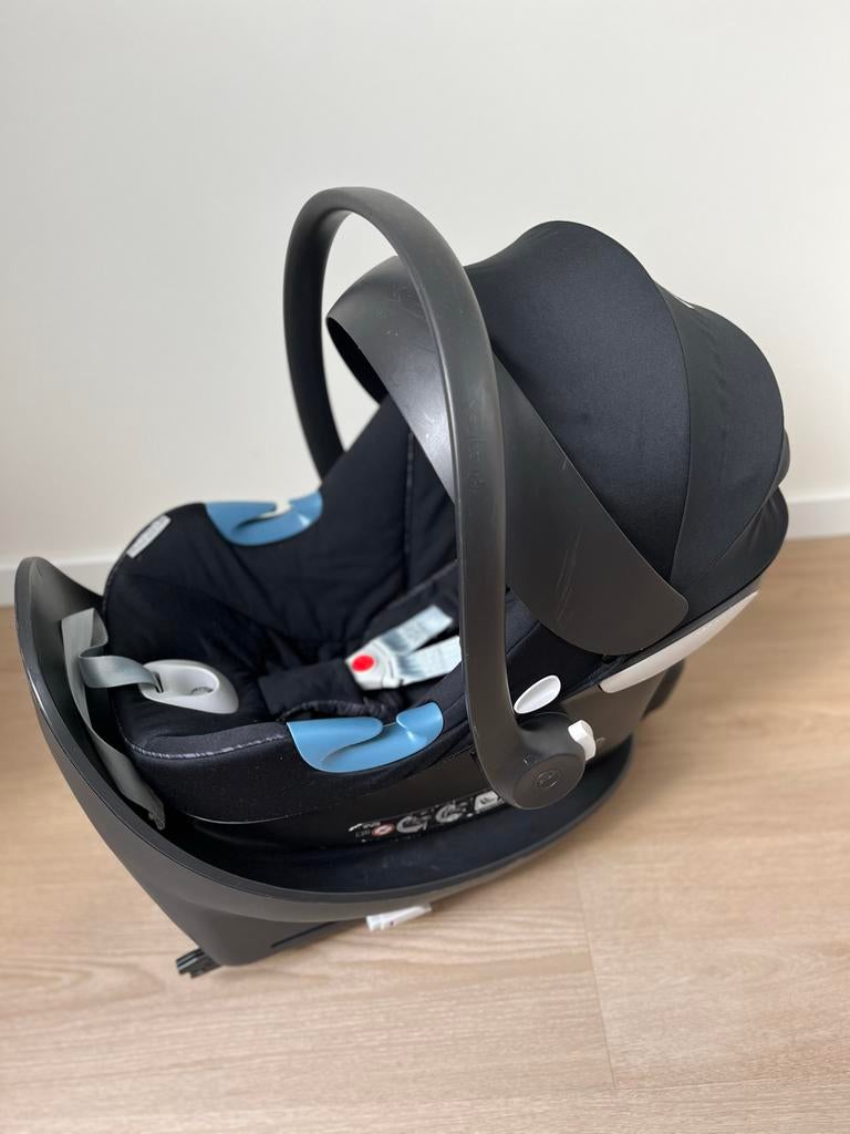 Cybex Aton M i-Size autostoelstoel met base, Kinderen en Baby's, Autostoeltjes, Gebruikt, Isofix, 0 t/m 13 kg, Slaapstand