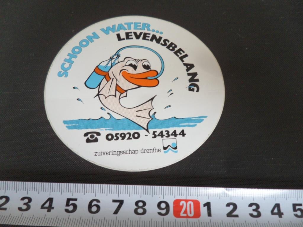 sticker Zuiveringsschap Drenthe Schoon water levensbelang, Ophalen, Zo goed als nieuw