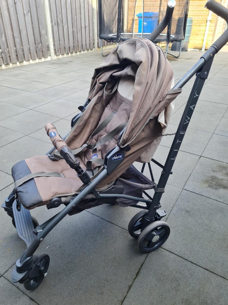 Z.G.A.N Chicco Lite Way buggy - Compact en comfortabel, Ophalen, Zo goed als nieuw, Overige merken, Verstelbare rugleuning