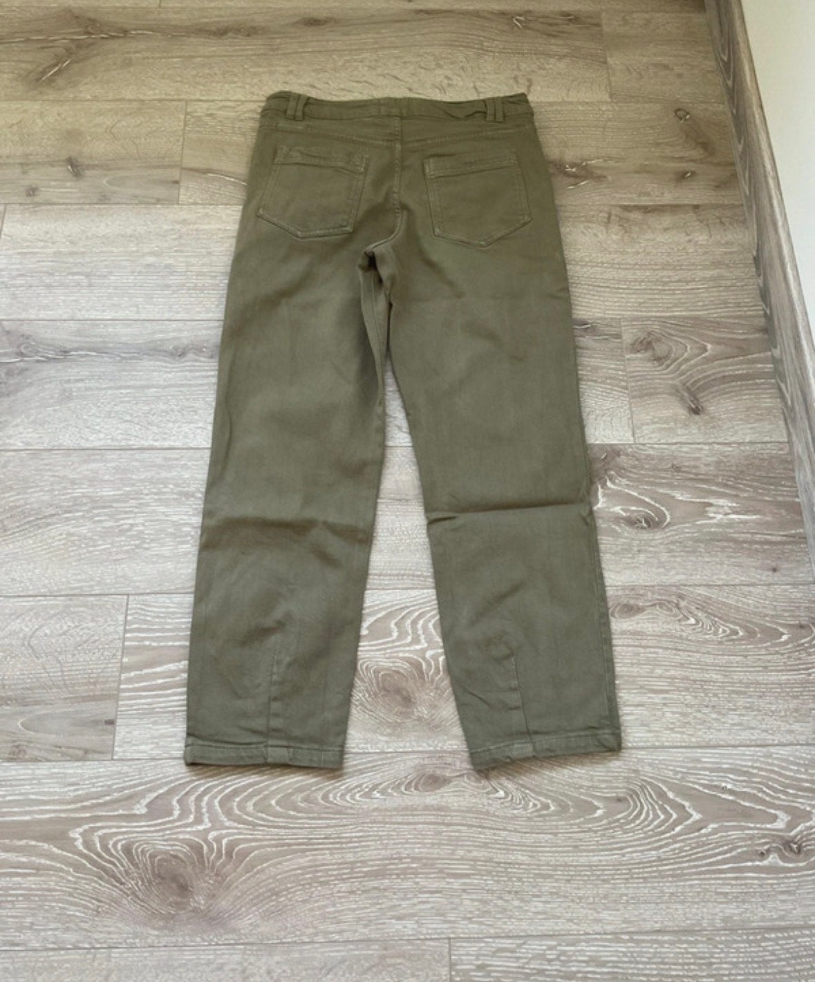 Sezane broek maat 38 in khaki kleur, Ophalen of Verzenden, Zo goed als nieuw, Maat 38/40 (M), Groen