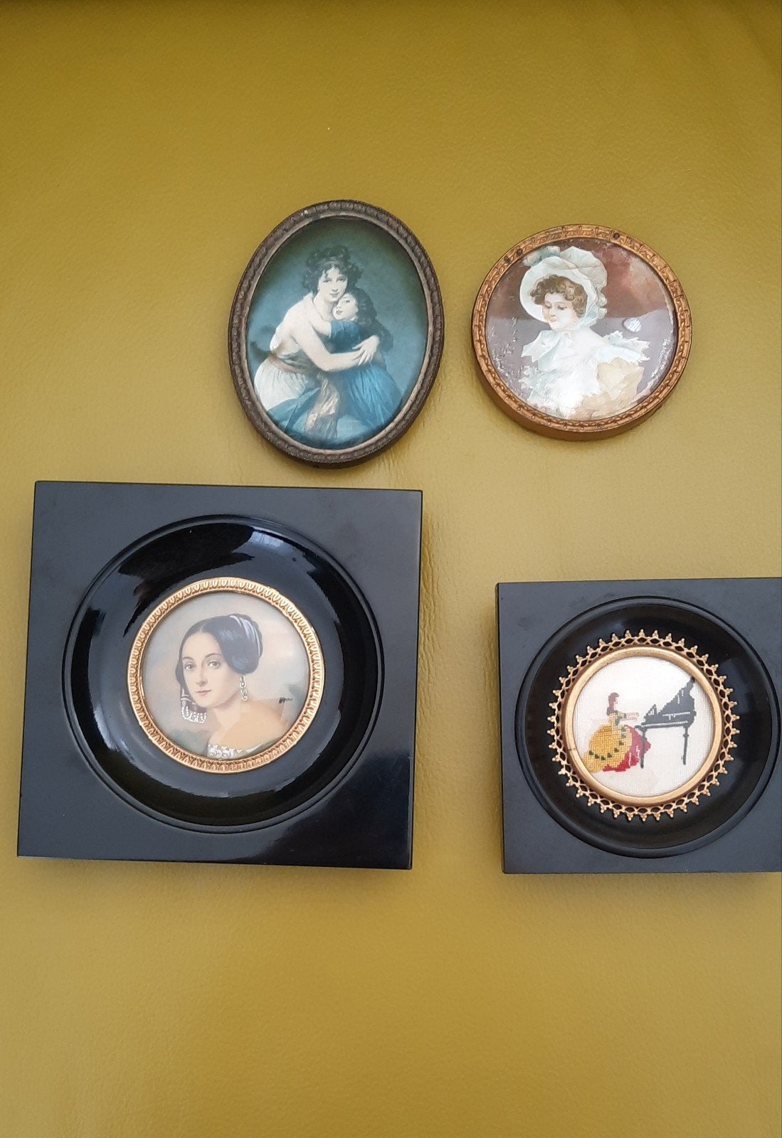 Set van 4 miniatuur schilderijen in diverse lijsten, Antiek en Kunst, Ophalen of Verzenden