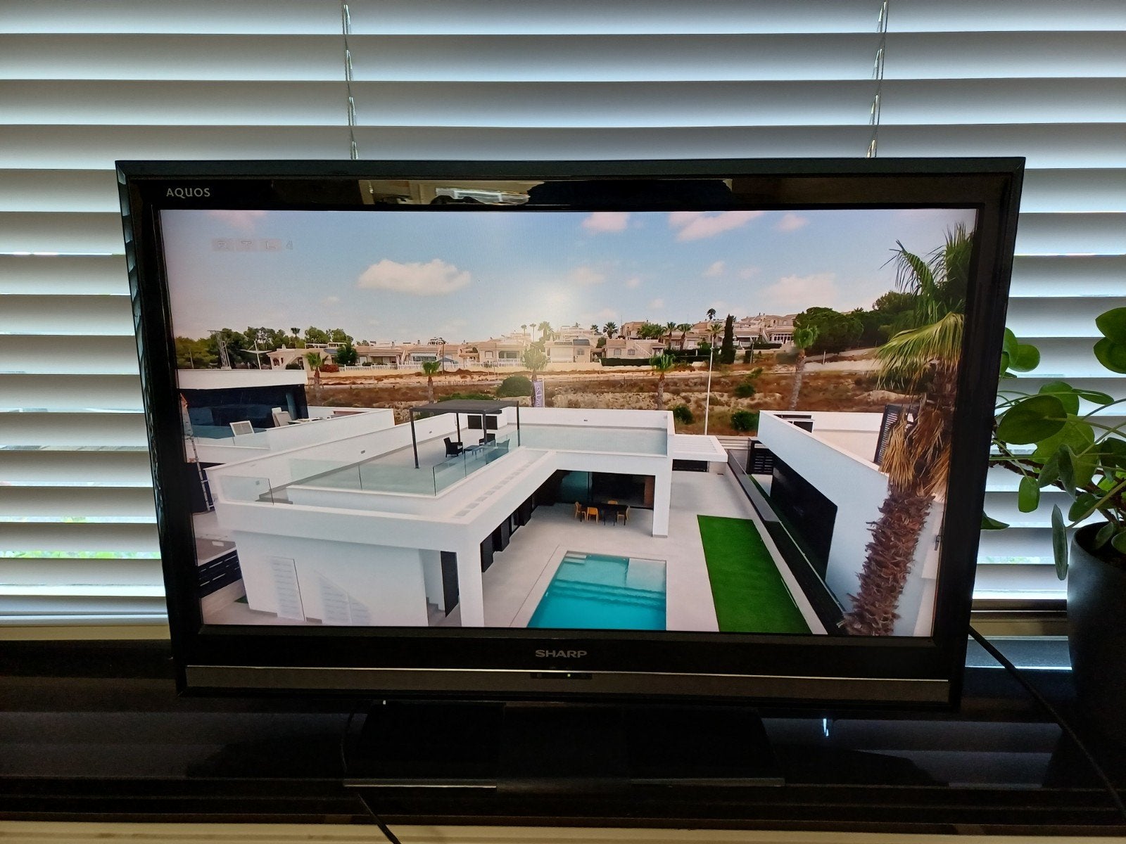 80cm LCD Sharp Aquos TV werkend., Ophalen, Gebruikt, 50 Hz, LCD