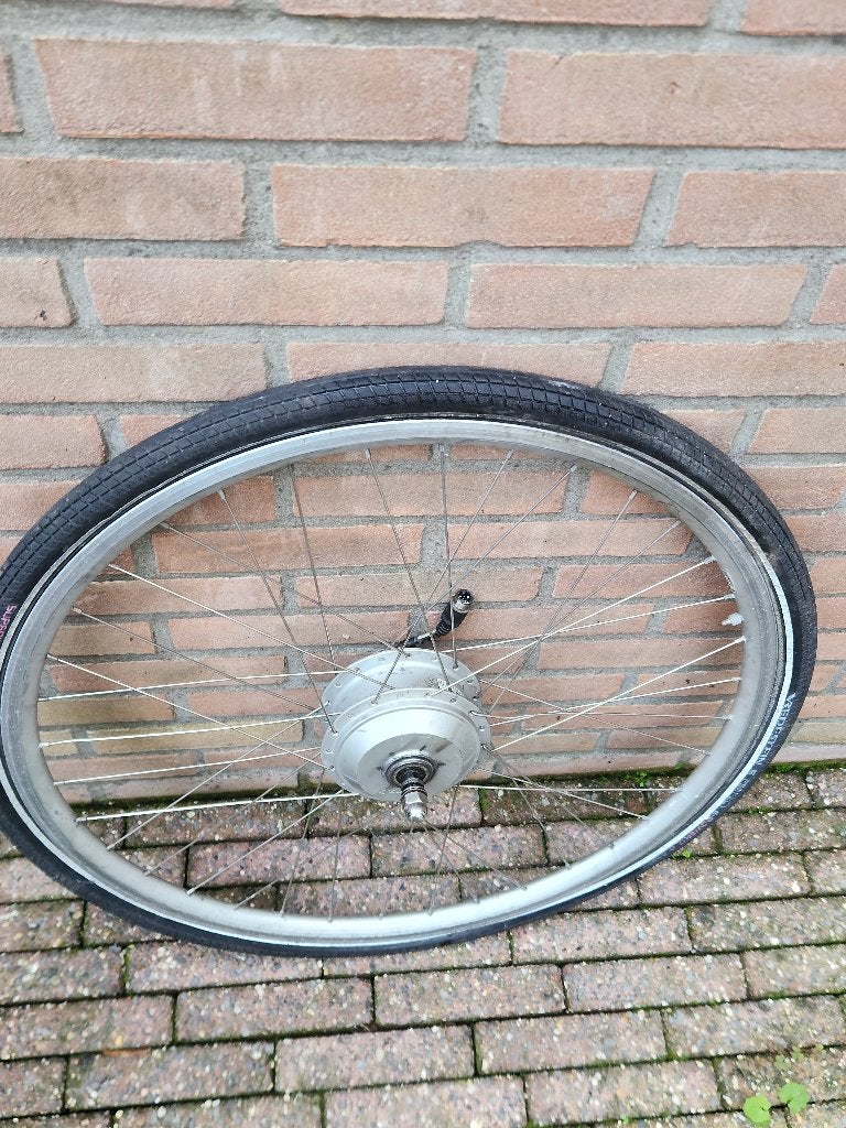 Foto 6 van Voorwiel motor elektrische fiets Sparta Stella Batavus Giant