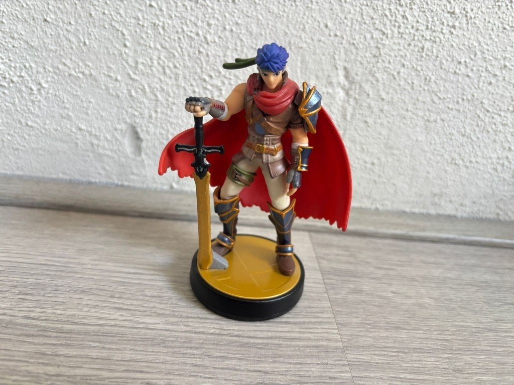 Ike amiibo No. 24 - Super Smash Bros. serie, Vechten, 1 speler, Ophalen of Verzenden, Zo goed als nieuw