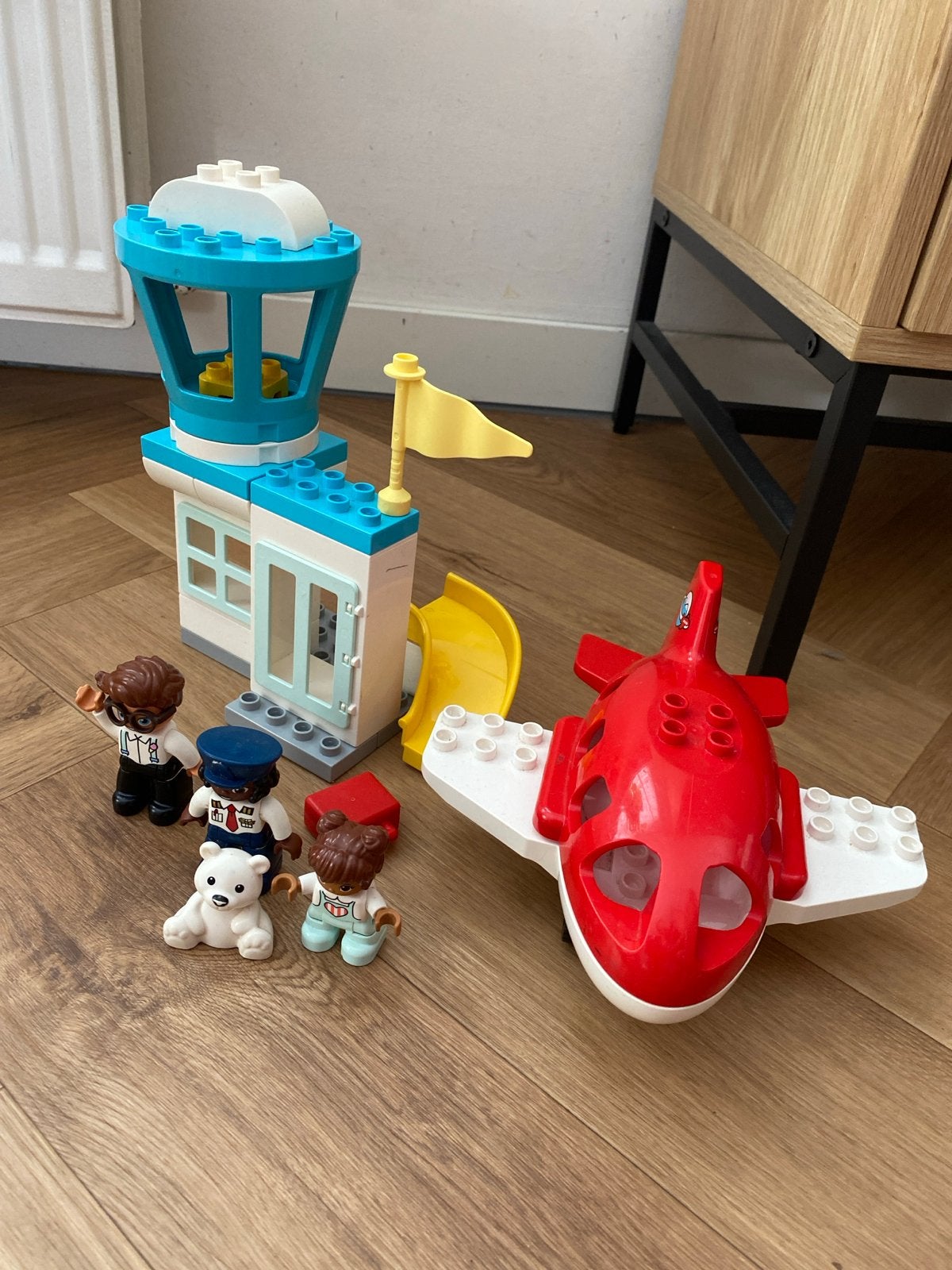 Duplo Vliegtuig en Vliegveld Set, Ophalen, Inclusief minifiguren, Gebruikt, Overige thema's