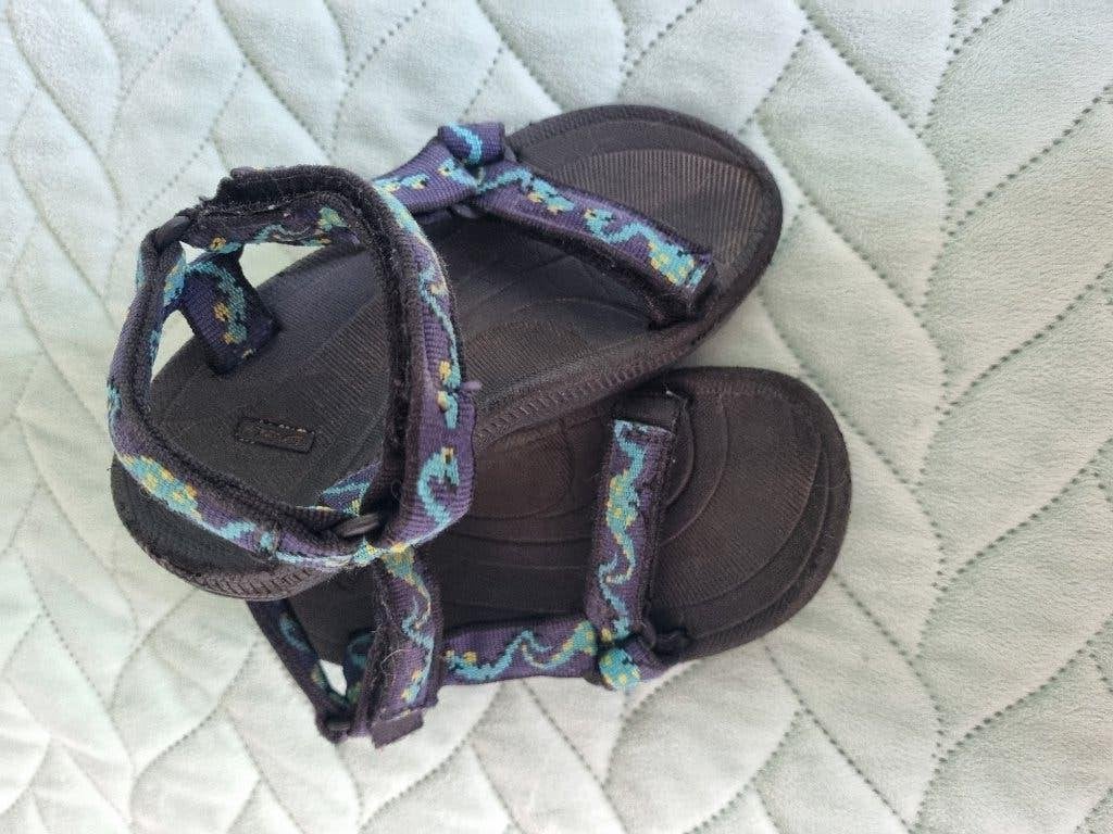 Teva sandalen maat 26, Kinderen en Baby's, Kinderkleding | Schoenen en Sokken, Gebruikt, Jongen of Meisje, Overige typen, Teva