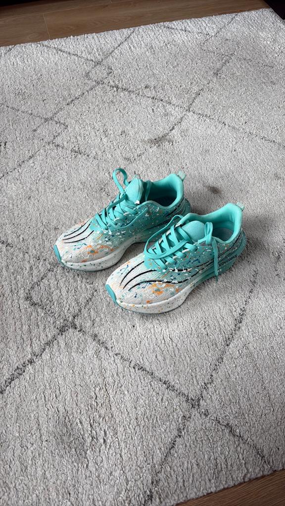 Carbon hardloopschoenen heren maat 43, Ophalen of Verzenden, Nieuw, Overige kleuren, Sportschoenen