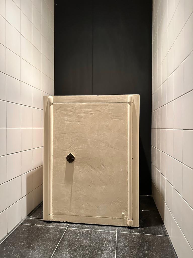 Antieke Lips Brandkast - Dordrecht, Ophalen of Verzenden, Zo goed als nieuw, Binnendeur, 200 tot 215 cm